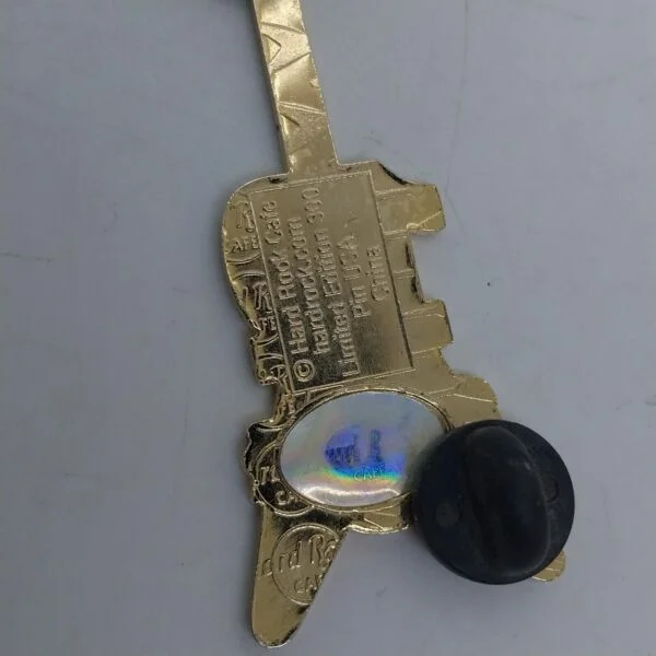 Vintage Rare Limited Edition 300, Beirut Hard Rock Cafe Pin, Guitar, USA 2.4" - Image 4