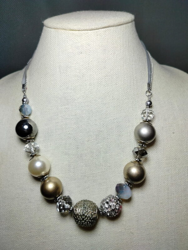 A beautiful crystal and metal beads signed accessorize necklace