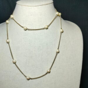 signed SARAH COV gold tone with pearls necklace