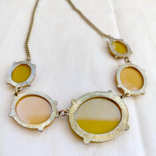 Vintage Mustard Yellow acrylic bead gold tone chain Necklace - Image 4