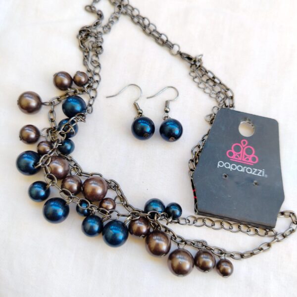 A set of Navy blue and bronze pearls Clusters  multi layers necklace and a pair of earrings Paparazzi - Image 2