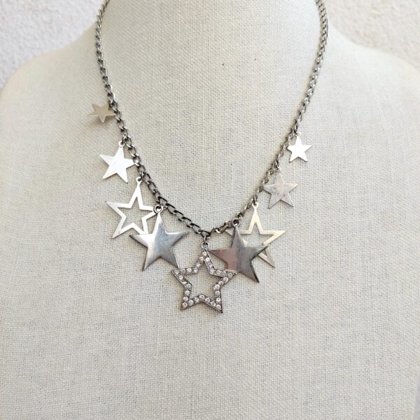 Stunning silver tone Star charm Pendant Necklace