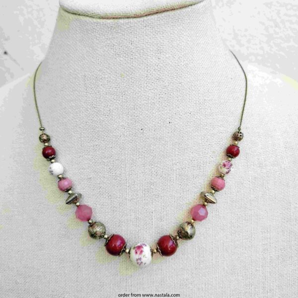 Vintage-Inspired Pink & Floral Beaded Necklace – Romantic Boho Jewelry