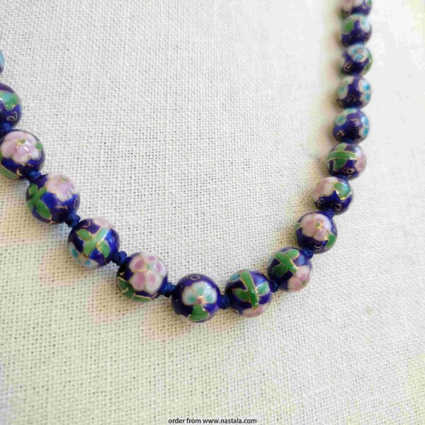 Vintage Cloisonné Beaded Necklace with Hand-Painted Floral Design - Image 3