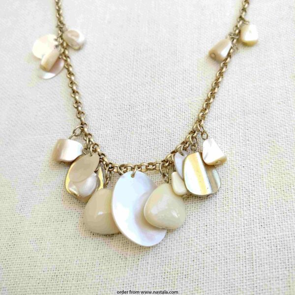 Vintage Mother of Pearl Shell Dangle Necklace on Gold-Tone Chain - Image 4