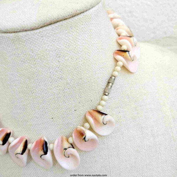 Natural Pink Shell Swirl Bead Choker Necklace - Image 2