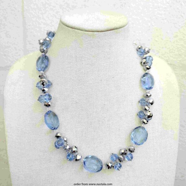 Elegant Blue Crystal Beaded Necklace with Silver Accents