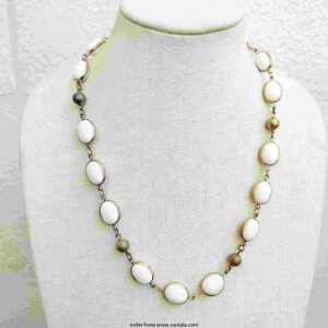Vintage-Inspired White Oval Stone Necklace – Gold Chain Beaded Jewelry