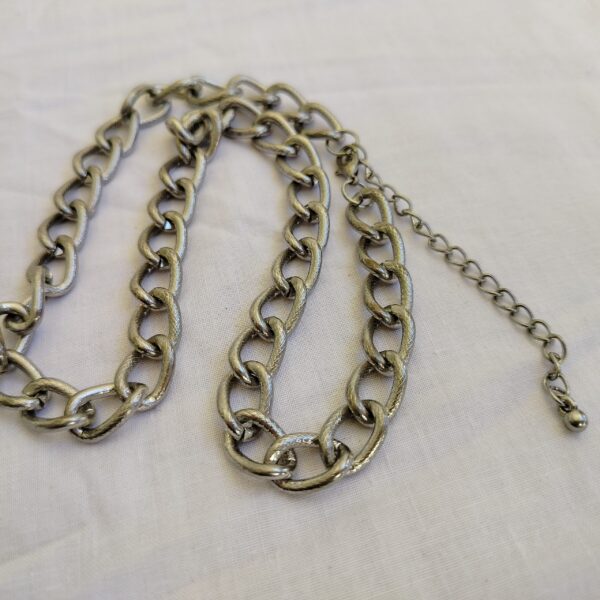 Chunky Silver Chain Necklace - Image 3