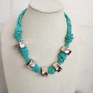 Hanade blue beads necklace