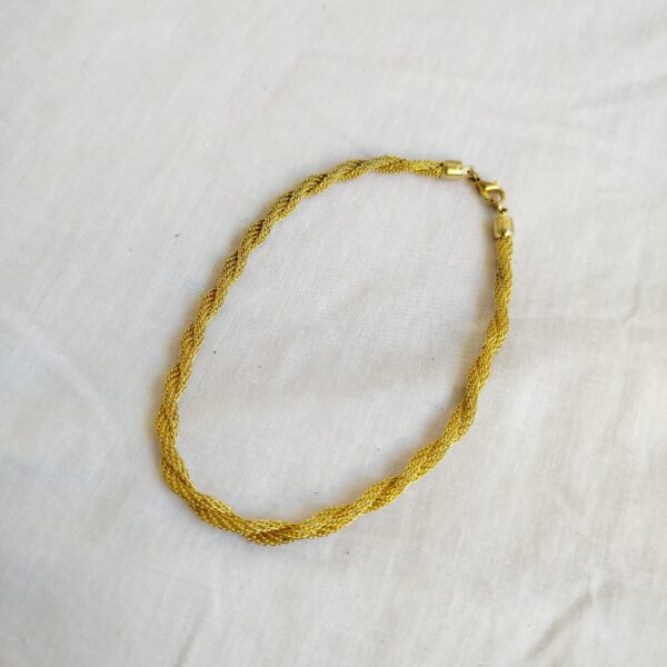 Bracelet