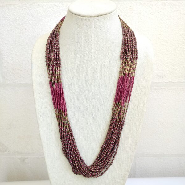 Multi-Strand Beaded Necklace in Pink and Green - قلادة متعددة الأشرطة من الخرز باللونين الوردي والأخضر