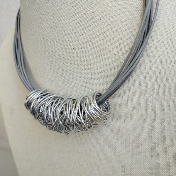 necklace - Image 4