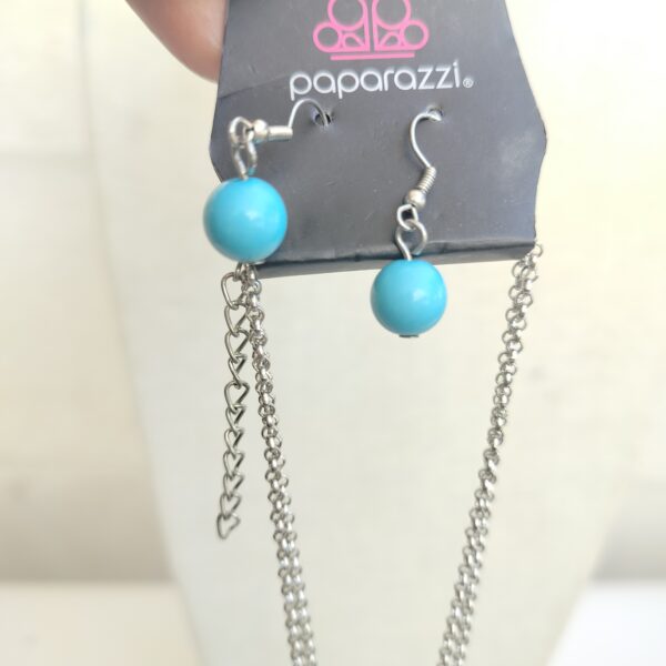 Necklace and earings set - Image 4