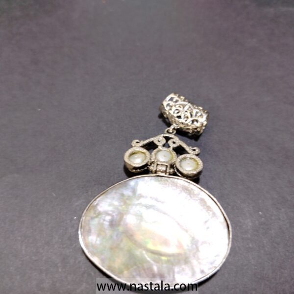 Pendant - Image 2