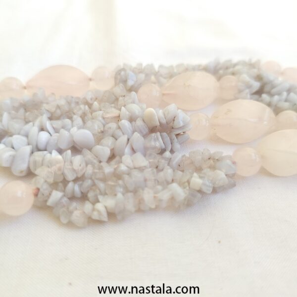 A necklace made with natural rose quartz and chip stones | قلادة مصنوعة من العقيق الوردي الطبيعي وحجارة الرقائق - Image 4