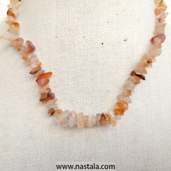 A necklace made with natural agate chip stones | قلادة مصنوعة من أحجار العقيق الطبيعي - Image 3