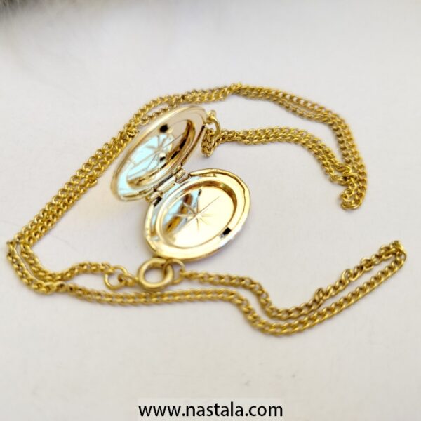 Necklace with locker