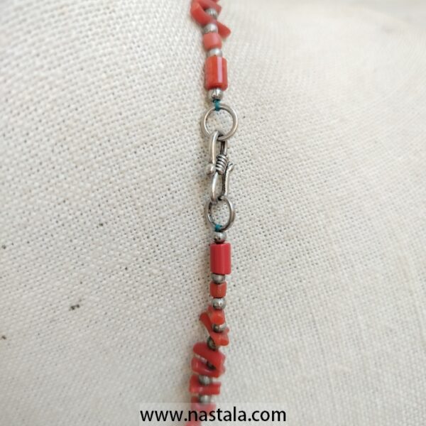 Handcrafted Natural Tunisian Coral & Stone Bead Necklace – قلادة مصنوعة يدويًا من المرجان التونسي الطبيعي والحجر - Image 2