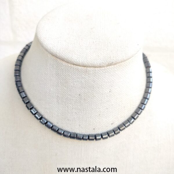 Handcrafted Hematite Square Bead Necklace – قلادة مصنوعة يدويًا من خرز الهيماتيت المربع