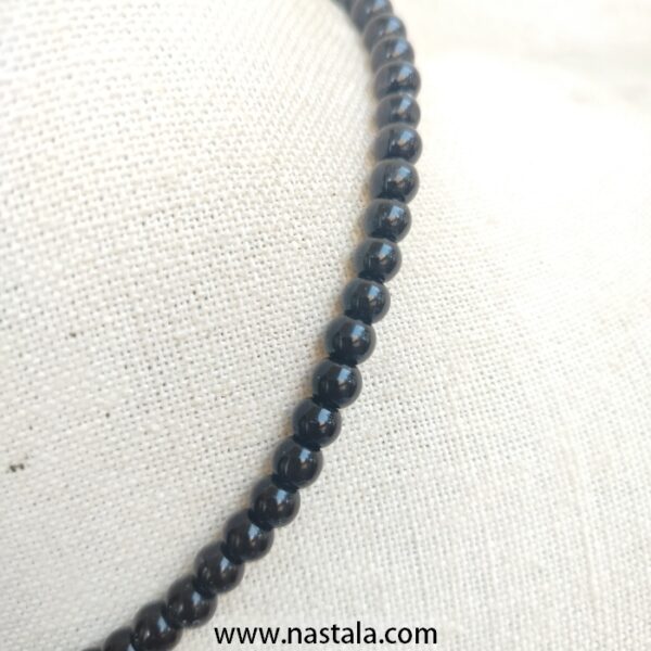 Handcrafted Black Onyx Bead Necklace – قلادة مصنوعة يدويًا من خرز العقيق الأسود - Image 3